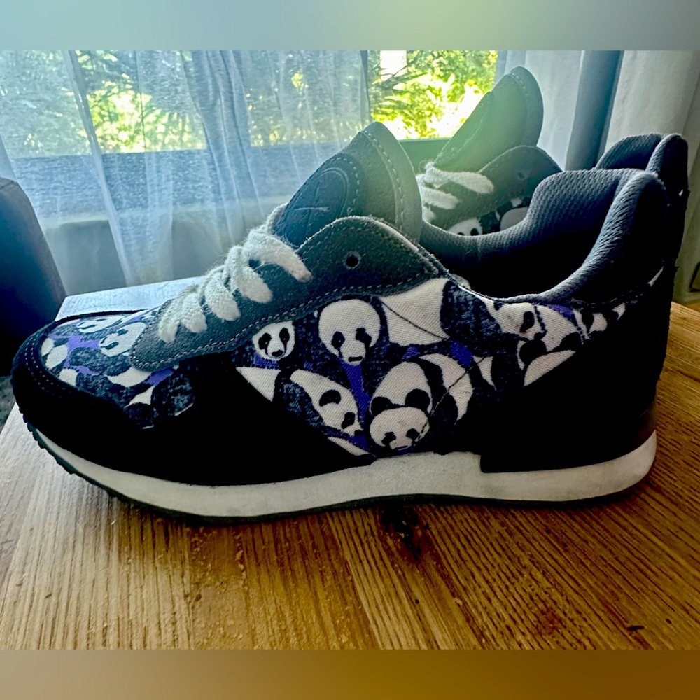 BAO BAO JOGGER panda style size 6